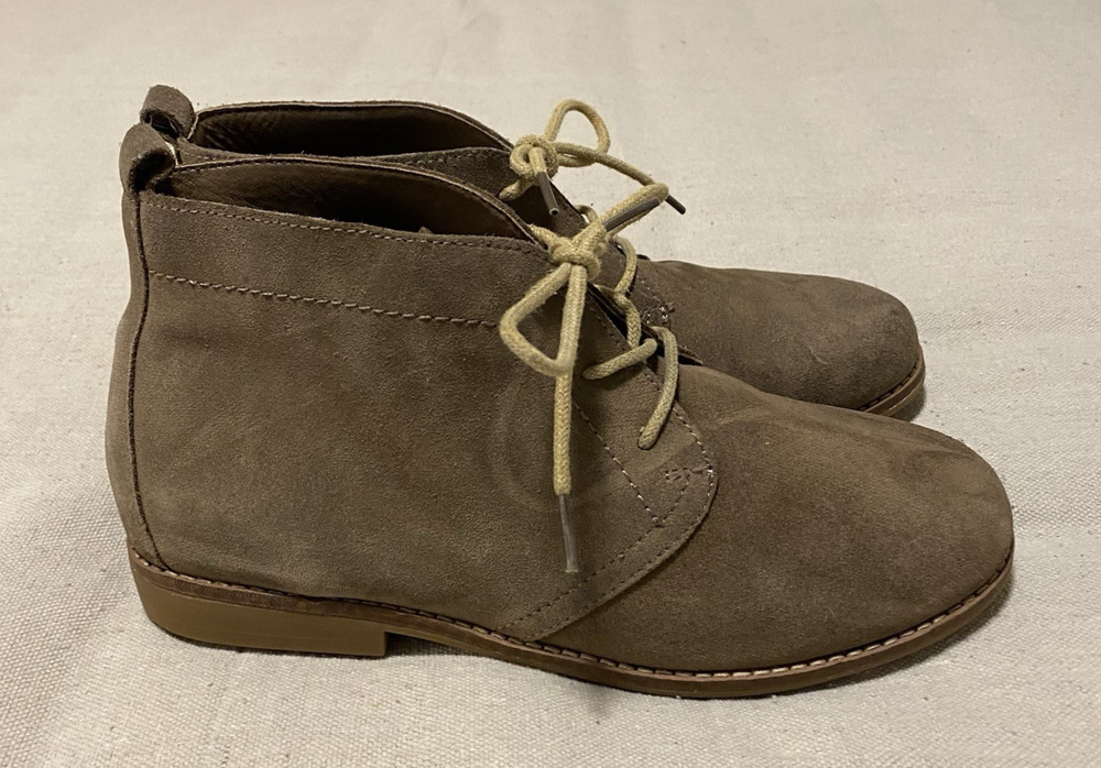 White Mountain Chukka Boots Womens Size 7M Auburn Taupe Suede Leather Booties